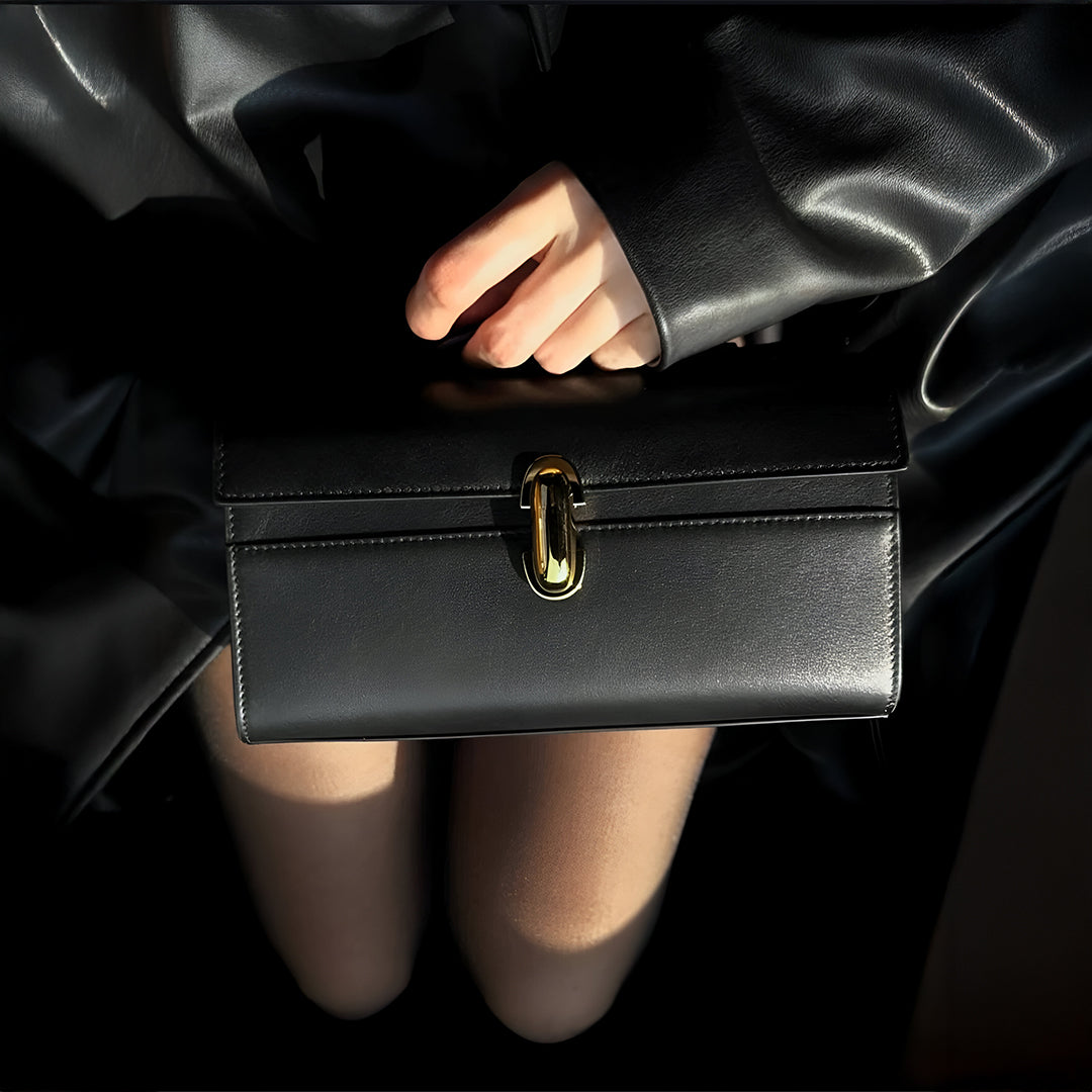<tc>Lucia 핸드백</tc>