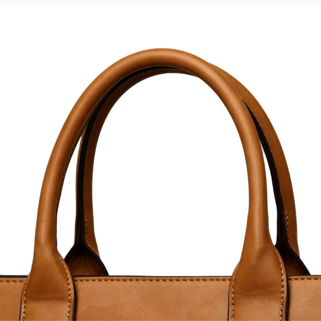 <tc>Chloe 구조적인 토트백</tc>
