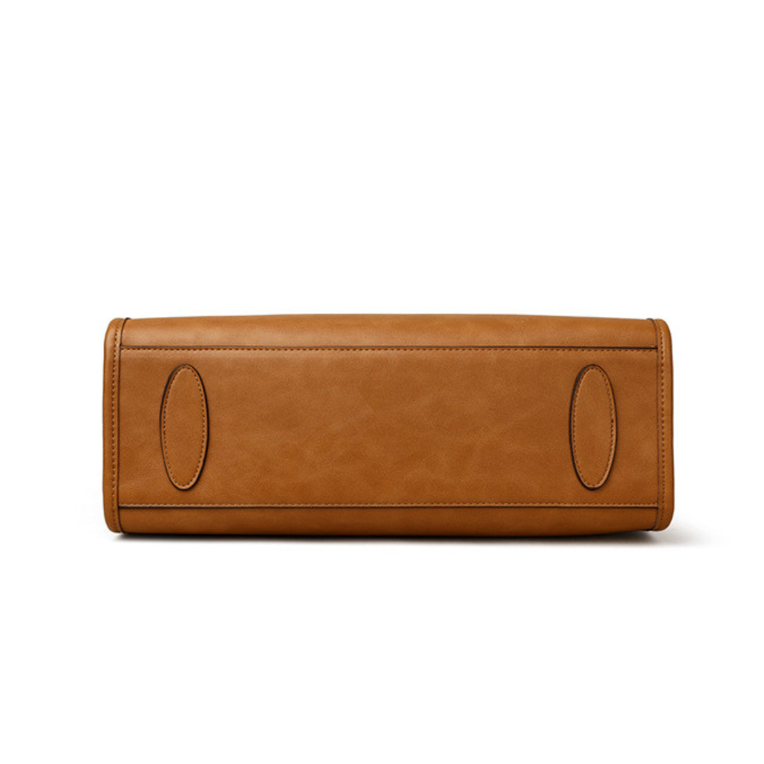 <tc>Chloe 구조적인 토트백</tc>