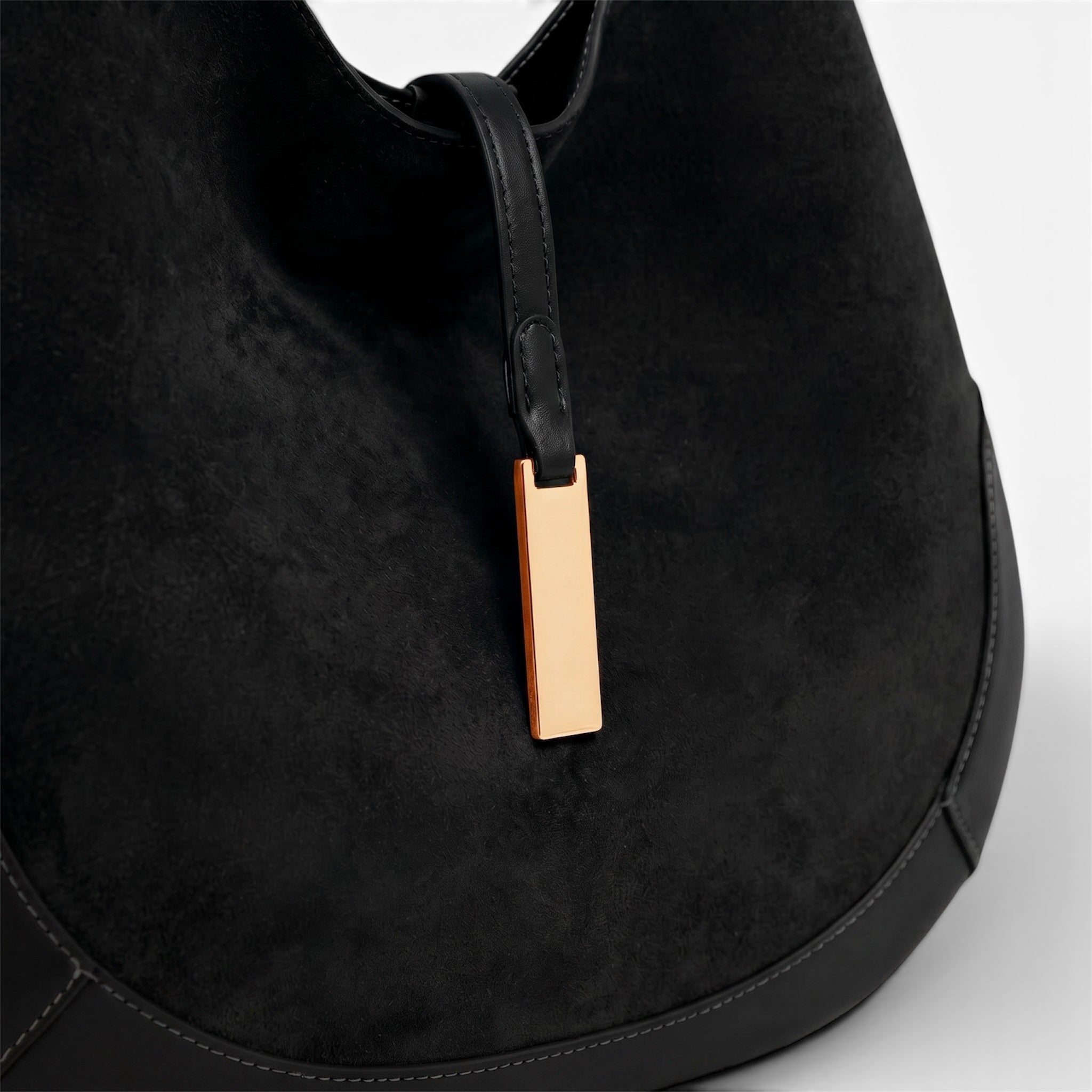 Avina Shoulder Bag
