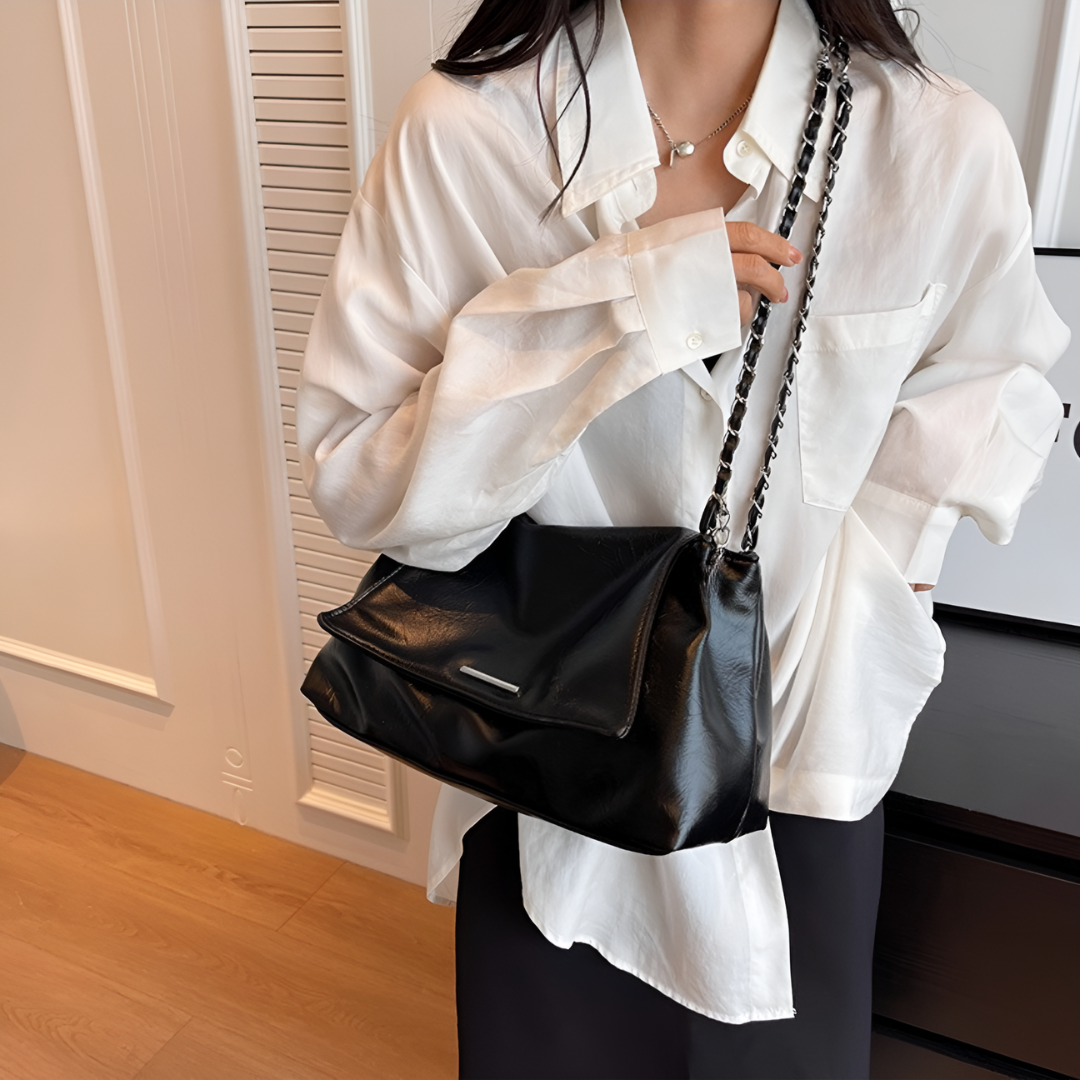 <tc>Renée 소프트 체인 숄더백</tc>