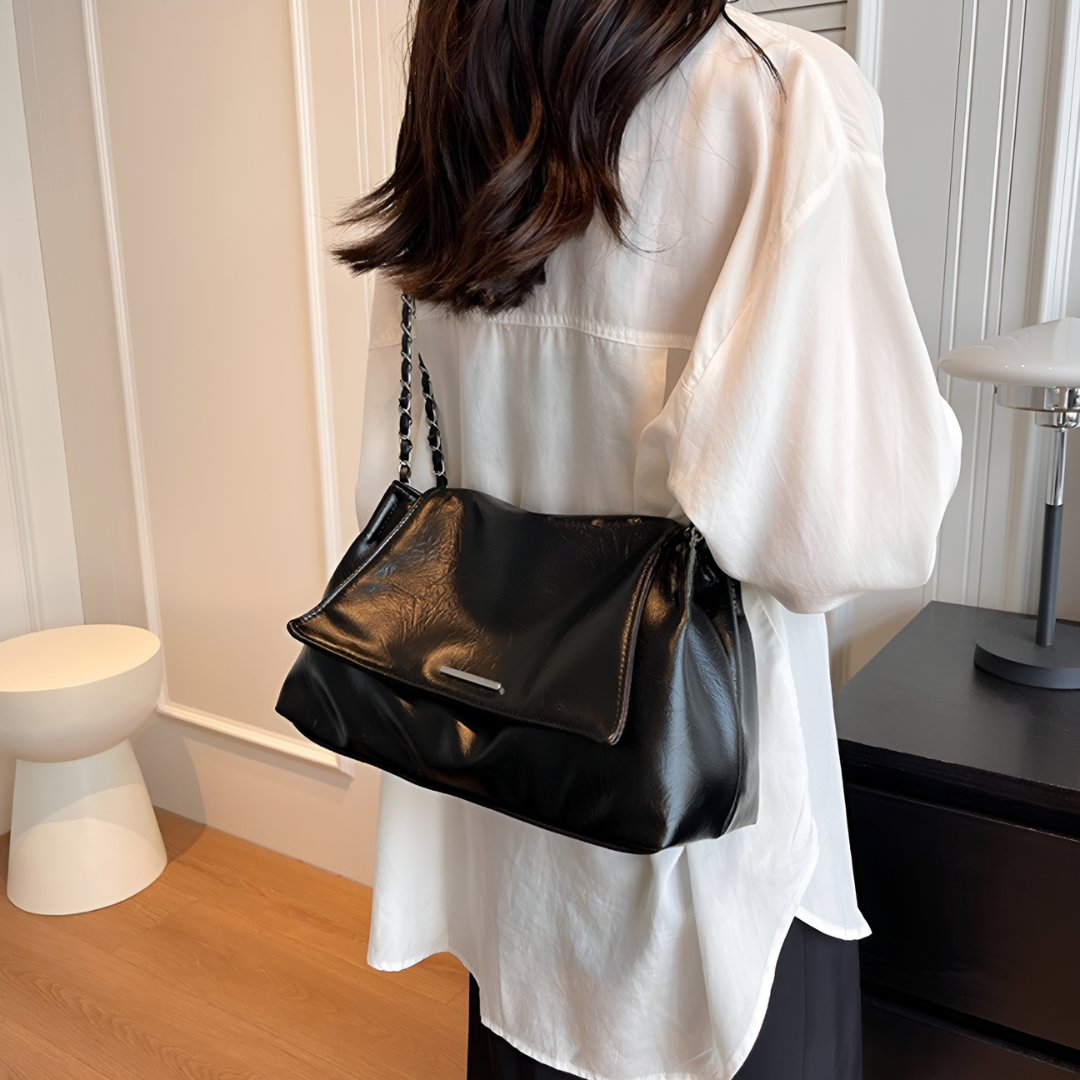 <tc>Renée 소프트 체인 숄더백</tc>
